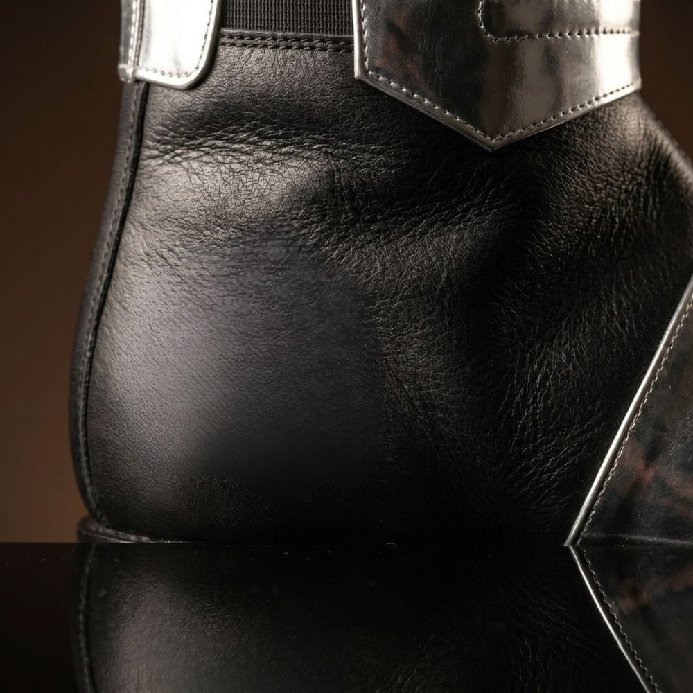 Personaliza las botas de cosplay de Darth Revan