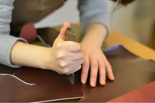 Hand Cutting
